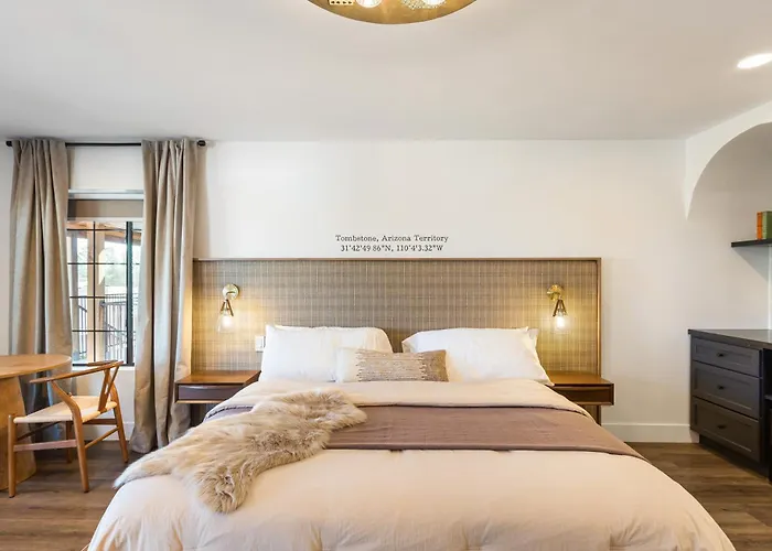 History Hotel *